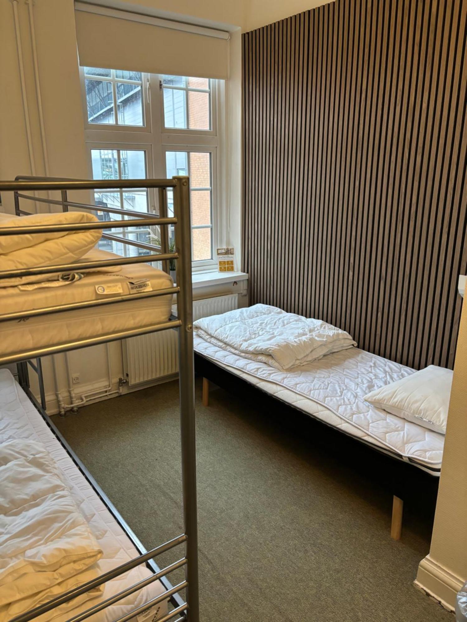 Danhostel Odense City Kültér fotó Hostel room in Helsinki, Finland