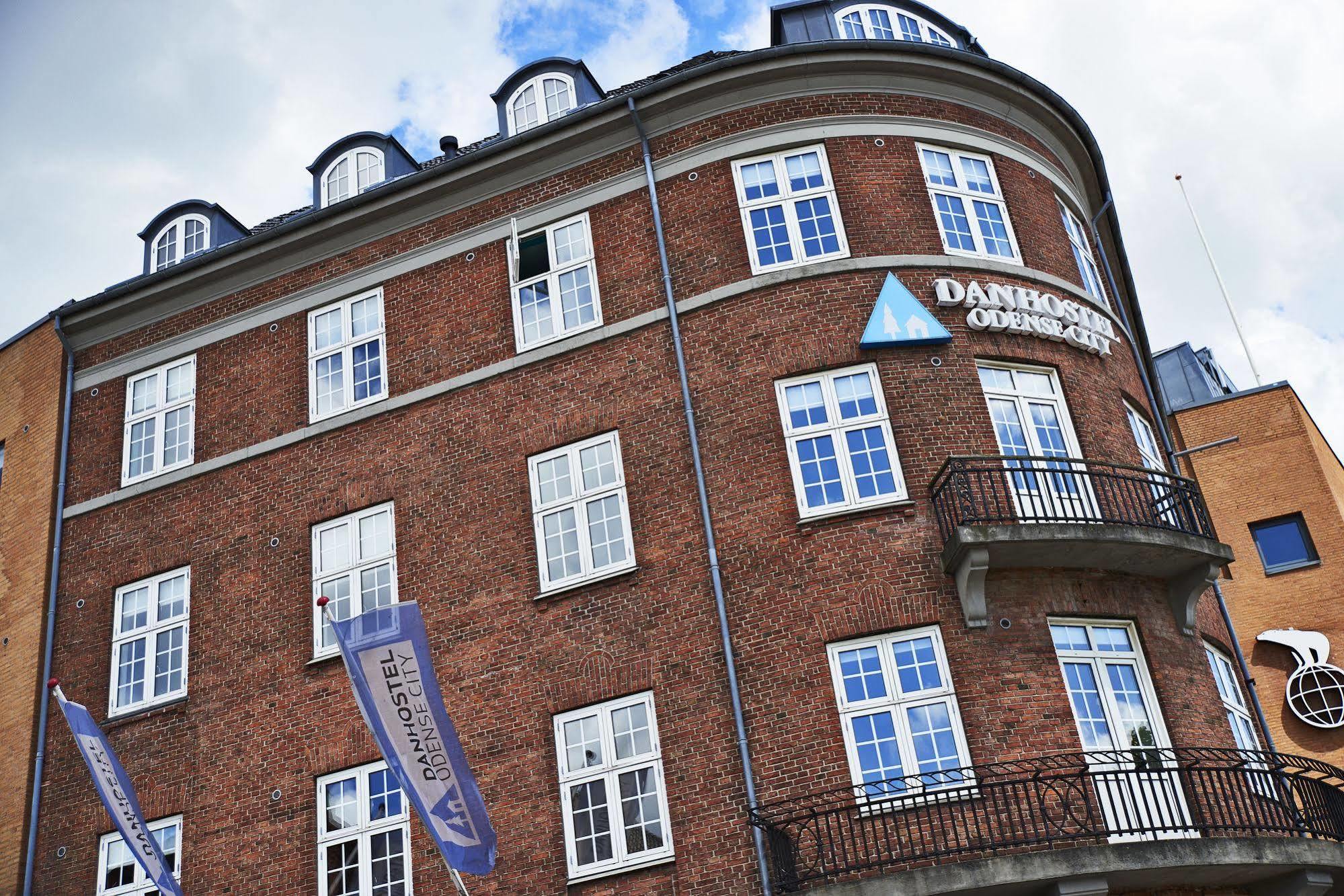 Danhostel Odense City Kültér fotó Danmarks Radio's headquarters in Copenhagen